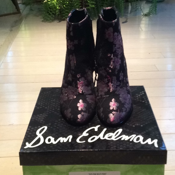 NWT Sam Edelman pink flowered heeled boots - Picture 2 of 3